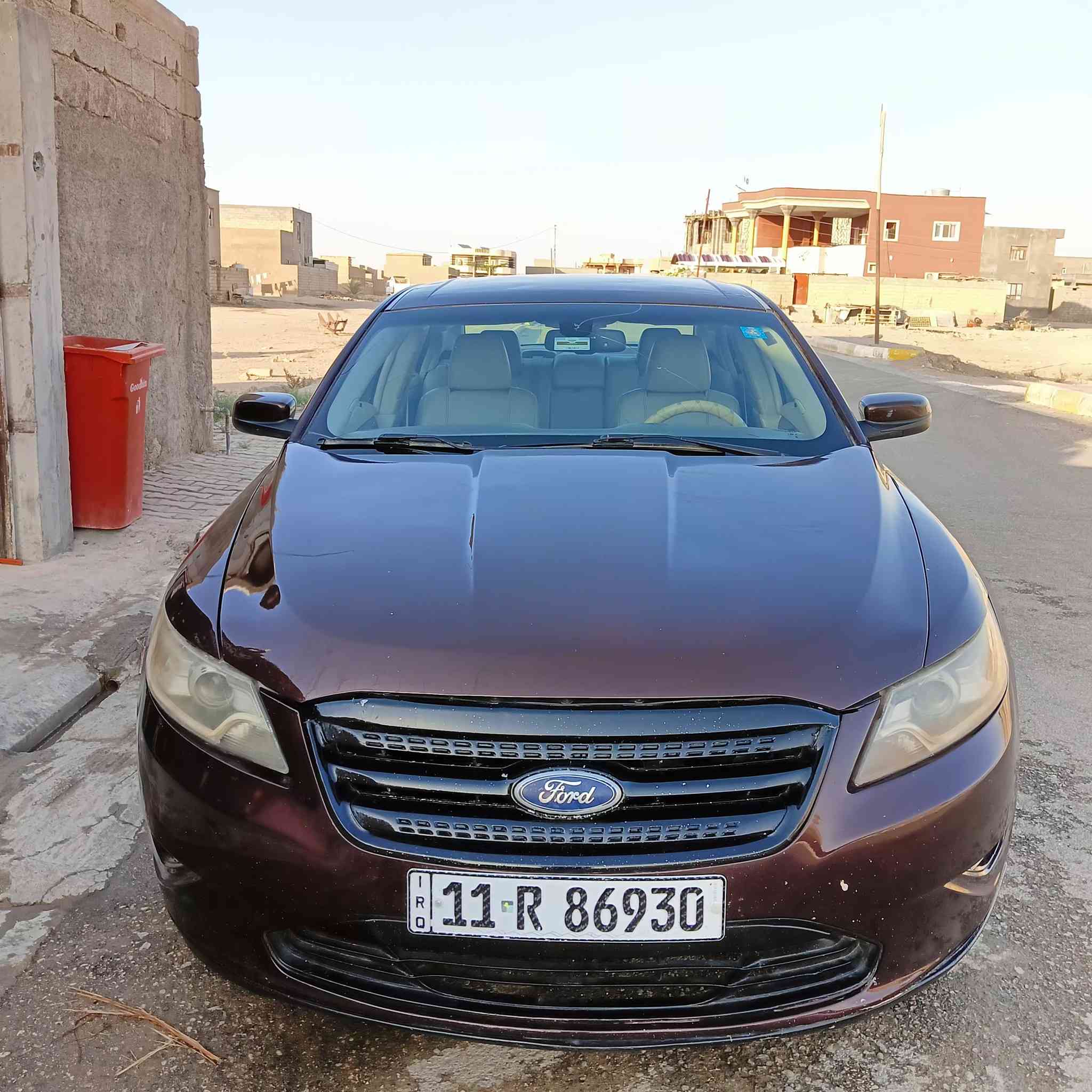 السلام عليكم
فورد تورس 2011 وارد امريكي 
داخل ابيض جلد صاج كراسي كهرباء مري كهرباء بلوتوث قطعتين شفتات ستيرن فول مواصفات عدا السلايت وبعد بيه مواصفات
رقم بغداد  تحويل مباشر 
ضرر جاملغين وبنيد وبيه ملاون بابين بدون معجون فقط كلير  
مكينه سته سلندر مكفاله من صوت وتبخير ورواجز كير كفاله 
صدر امامي خلفي كفاله باتري جديد 
كهربائيات كلها شغاله 
السعر 93 وبيها مجال 
او مراوس حسب القناعه
***********
***********
