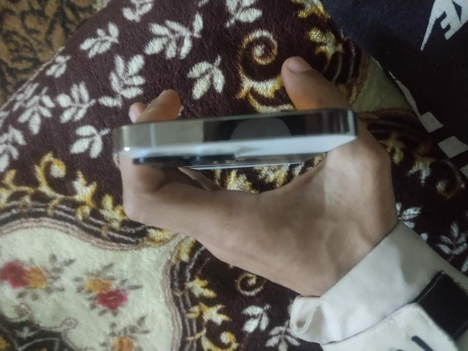 آيفون 13 برو ماكس
ذاكره 128
نظافه 100‎%‎
تك سيم 
مبدل بطاريه فقط 
السعر 520 
***********
+واتساب
