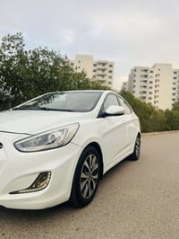 اكسنت موديل 16 خليجي مكينه 1600 دوش مكفوله  مواصفات معروفه سياره جديده...