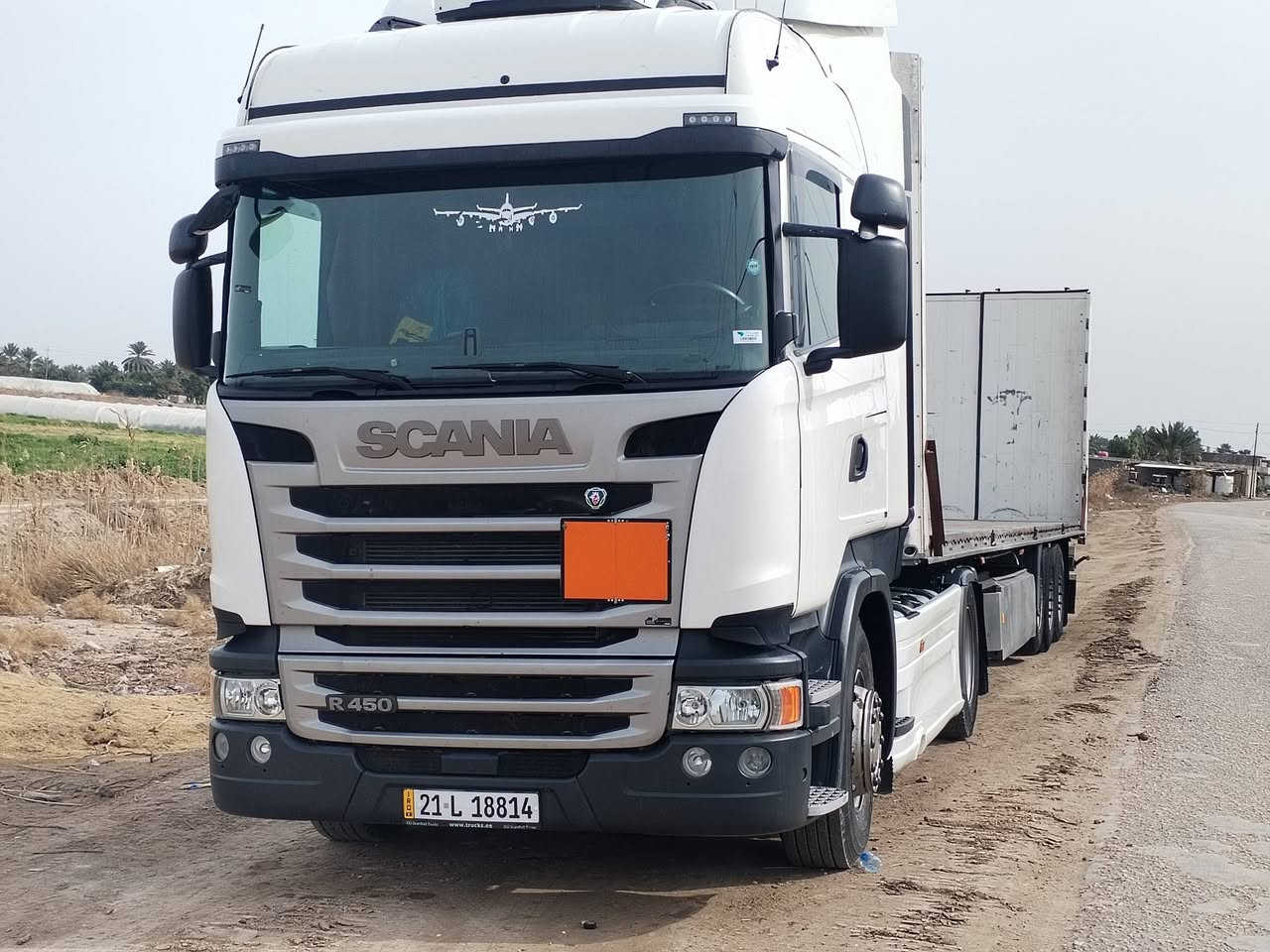 سلام عليكم من رخصت مدير الكروب سياره تريله موديل 2016 سكانيه حجم ٤٥٠ رقم سليمانيه بسمي فول موصفات صار شهرين عندي سياره مكفوله كفاله عامه سياره جديده معنه الكلام العنوان بابل جبله سعر مناسب نتصل ودلل /*********** /***********
