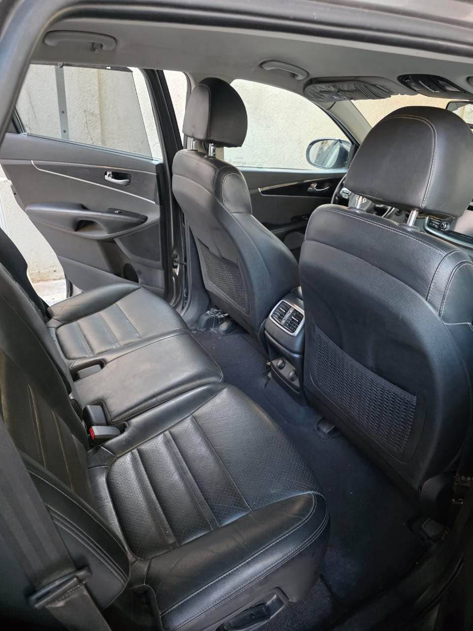 كيا سورنتو وارد امريكي موديل 18 بيه قطعتين تبديل بدون دواخل جاملغ وبنيد السياره جاهزه من كلشي واحلي من الصور 

‭0771 096 2270‬ السياره فور ويل EX ناصرية, ذي قار
