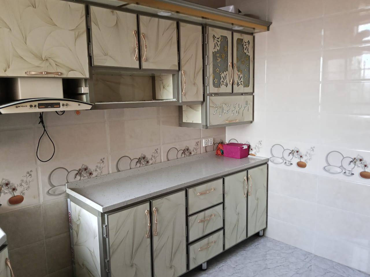 للبيع كاونتر بسعر مناسب للاستفسار
***********
