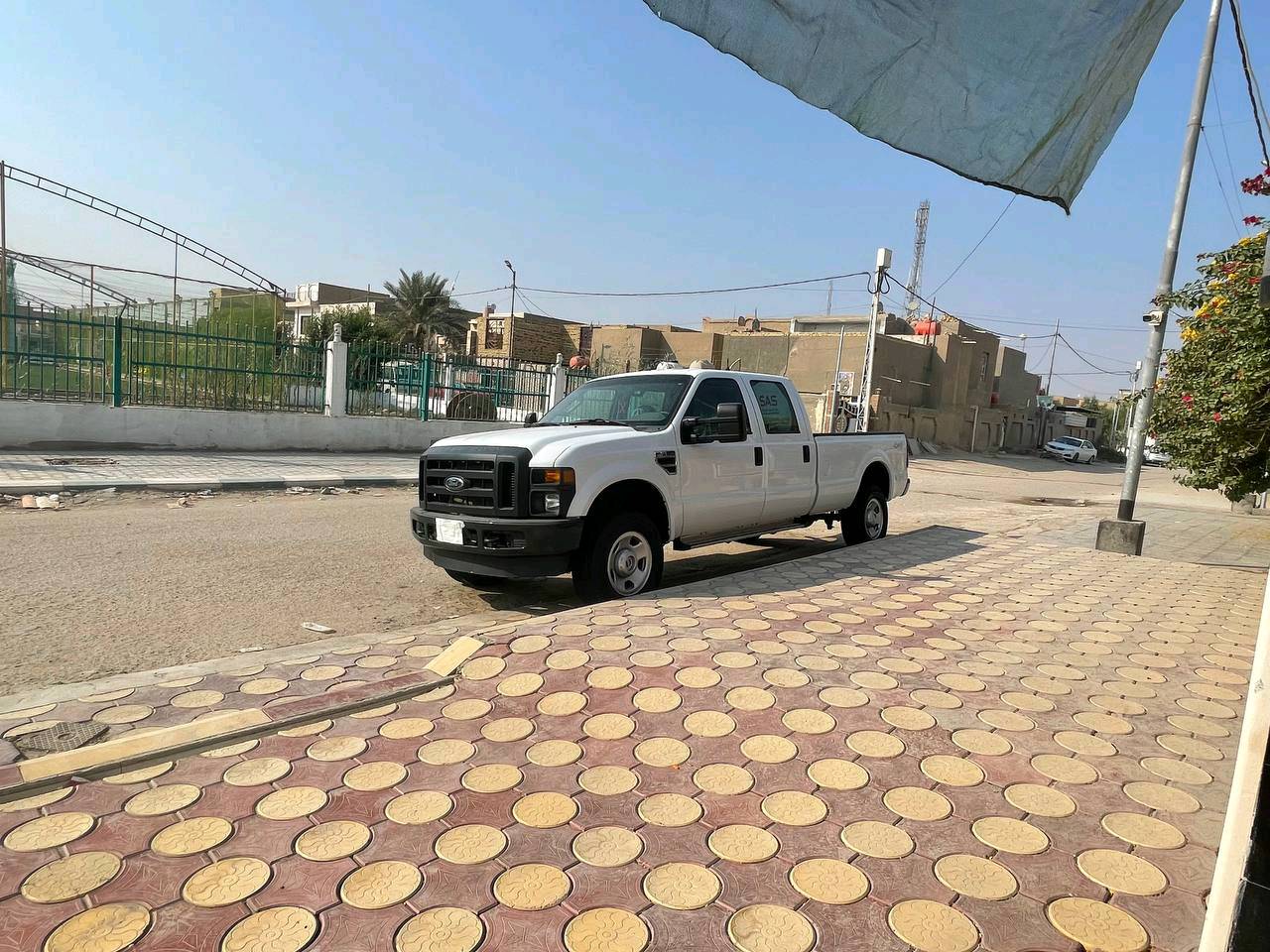 فورد للبيع كفاله عامه خليجي دخول جديد رقم اربيل الانكلزي الجديد كفاله من الشخط مكينه 10 سلندر بانزين ماشيه 80 ميل السياره جديده مضمومه ....يرهم مراوس بكريت ويل 2020.2021مديل  مراوس بكريت 