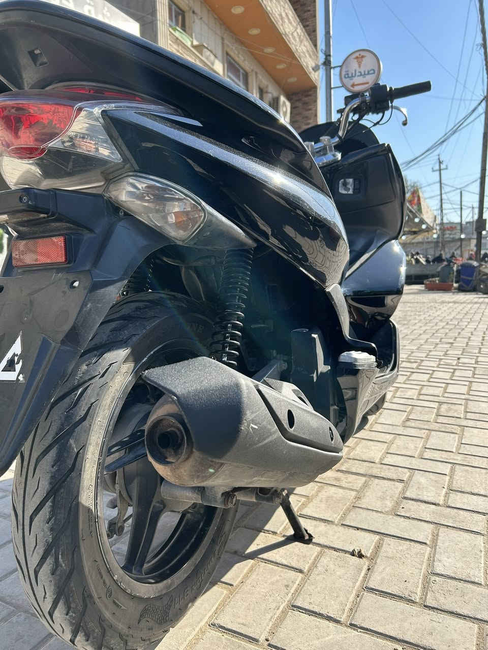 السلام عليكم pcx.  للبيع دراجه جديده السعر مليون و٢٠٠ العنوان بغداد سبع ابكار  الرقم *********** متواجد واتساب ٢٤ ساعه
