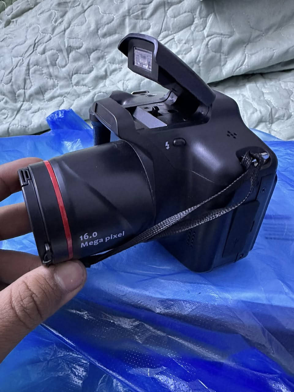 كامره
تصوير  ابيعه فحم 

مزاد 

 وزن خفيف 

بيه فلاش 

وبيه ازرار تحكم 

تجيك بكارتون 

اعله سعر ابيع مزاد 

ملاحضة 

(فحم ) تشتغل ما تشتغل انته وحضك 

تستفاد من غراضه 

يوجد توصيل جميع المحافضات 

5 الاف 

للاستفسار والطلب 

واتساب ***********

اعلى سعر ابيع
