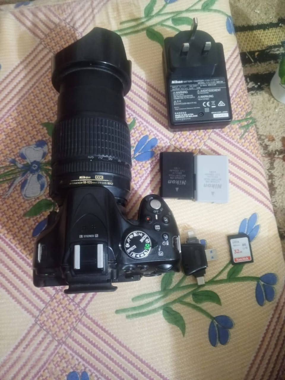 مكلف بالنشر كامره نيكون D5200  شاشه قلاب  المحتويات بطاريات عدد 2 شاحنه فلاش ناقل ورام 32 العنوان النجف الاشرف علمآ لايوجد توصيل السعر 350 الف  استفسار  واتساب ***********واتساب
*********** اتصال
