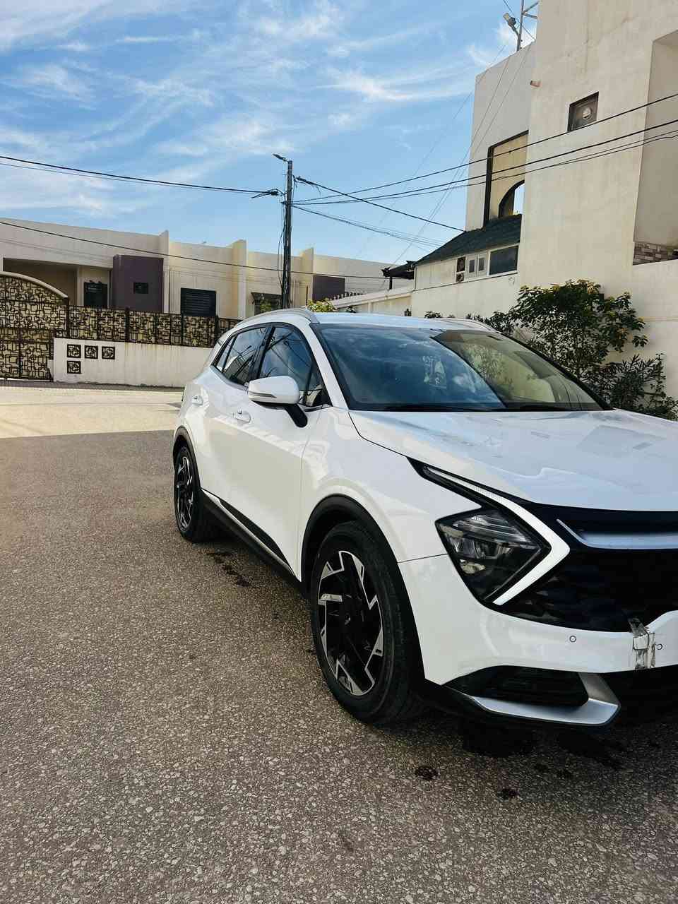 السعر205 كيا سبورتج 2023 خليجي
رقم بغداد نكليزي تحويل ثاني يوم 
 مكفوله كفاله عامه بيها بارد  قليل  
  نص موااصفات محرك ٢٠٠٠دوش
ماشيه 57 الف حقيقي 
حساسات امامي
حساسات خلفي
لايت زينون + LED
كشافات 
بك لايت LED 
مفتاح التشغيل بصمة
ابواب بصمه 
تشغيل عن بعد 
دشبول شاشة 
شاشة Apple Car play
كـامـيـرا خـلـفـيـة دوارة.
مثبت السرعة Cruise
المودات والأوامر الصوتية
أوضاع القيادة  Drive Mode
فحص أنظمة السيارة 
حساسات ضغط اطارات  
شفتات مقود
نظام ترحيب  
قطعتين تبريد
هاند بريك بصمة 
نظام مانع الانزلاق
نظام نزول المنحدرات
اشارة في المرايا الجانبية
مخرج منفذ الطاقة
مكان السياره نجف مجمع الاميرات 
*********** 
واتساب *********** 
غير متواجد على النت الشراي يتصل
