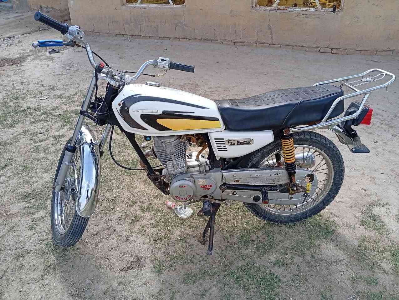 السلام عليكم ارشاء للبيع موديل 18 كلك دراجه نضيفه محرك مجفت بس ولفات وبستم ***********2السعر350 وبيه مجال
