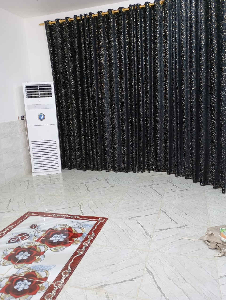 سلام عليكم الدار للبيع المساحه 200متر الواجهه 8والنزال 25
طابو زراعي سند 25 تحويل بلطابو 
المكان المحموديه قريه بيت اشنيتر 
بناء حديث طابوك الاستفسار على 
***********
