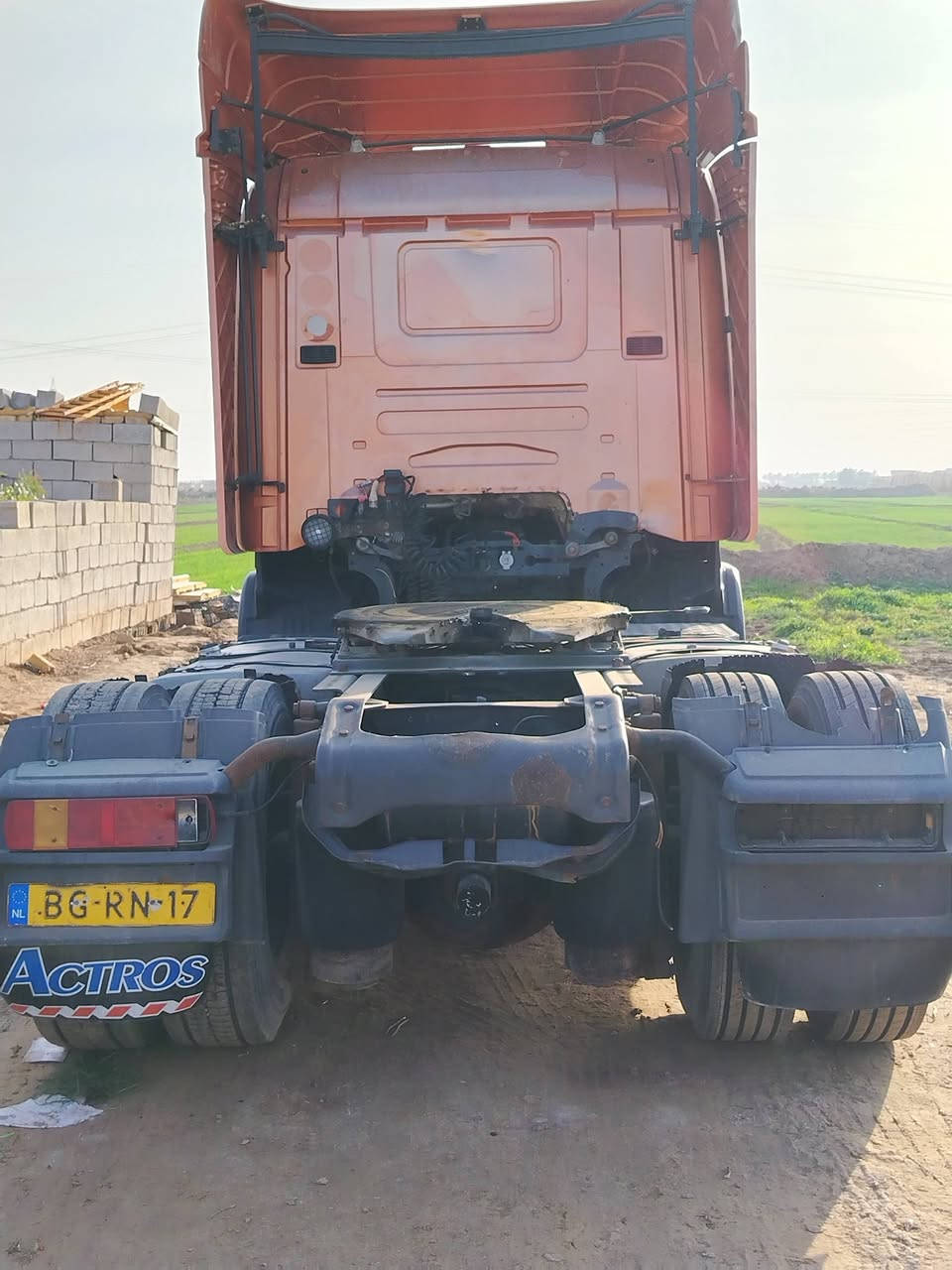 السلام عليكم للبيع سكانية رقم واسط السعر الاتصال ***********
