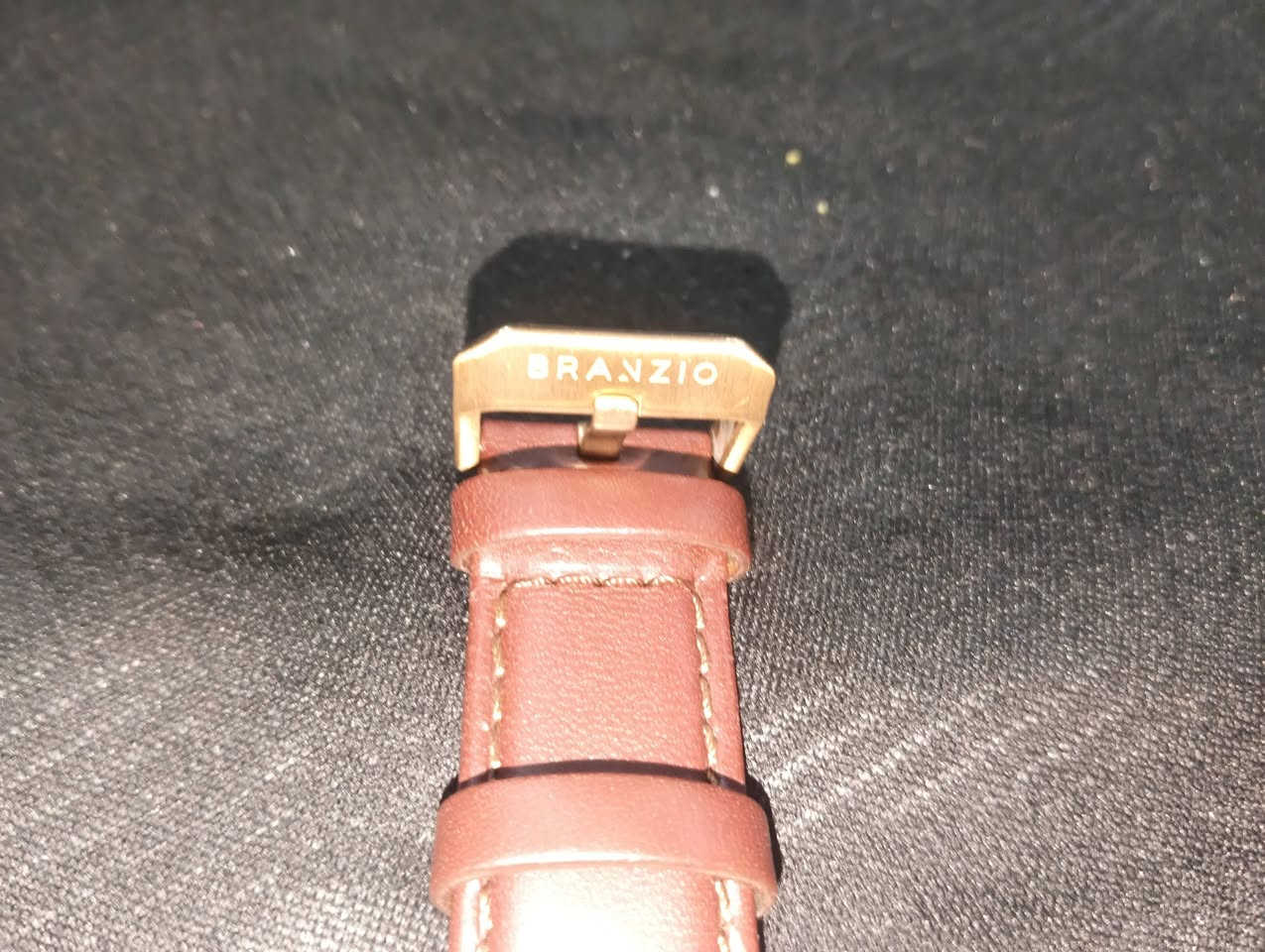 ساعات من ماركة Branzlo الكندية المواصفات ضد المي وضد الصدأ ومحرك ياباني كلها مختمة


**إذا كنت صاحب هذا الإعلان وتريد حذفه لأي سبب، رجاءا أرسل رسالة إلى الدعم الفني**