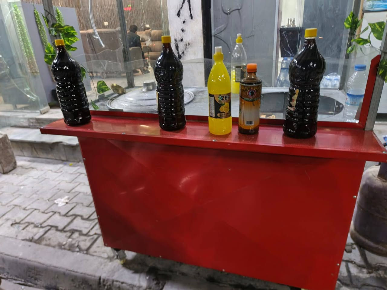 عربانه لبلبي وباكله جديدة كامله هيه والكدورة وطوس ومنظم 
سعر 200 بيه مجال بسيط مكان كربلاء
***********
