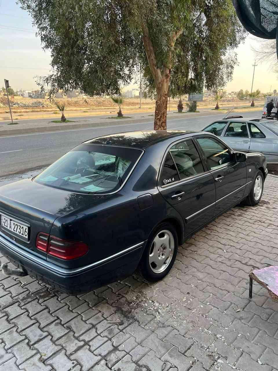 السلام عليكم  مارسدس ام عيون موديل 96 مكينه 320 خراطيم مكينه وگير شرط تايرات جديدة باتري جديد كهربائيات كلها شغاله وكلها عل بلاد غرفه السياره  جديده السياره مصبوغه عام اثر جرد  صدر امامي خلفي جديد تبريد ثلج  تدفئه تجوي  شاشه + منضومه سماعات 🔊 bcc يعني صوتهن مفول سنويه جديده سياره بسمي شوكت متريد تحول احولك + بيها منضومة غاز يعني انسه شي اسمه بانزين. للبيع سعرها (85)  وبيها مجال للشراي للاستفسار(***********) وتحياتي للجميع عنوان السياره تكريت
