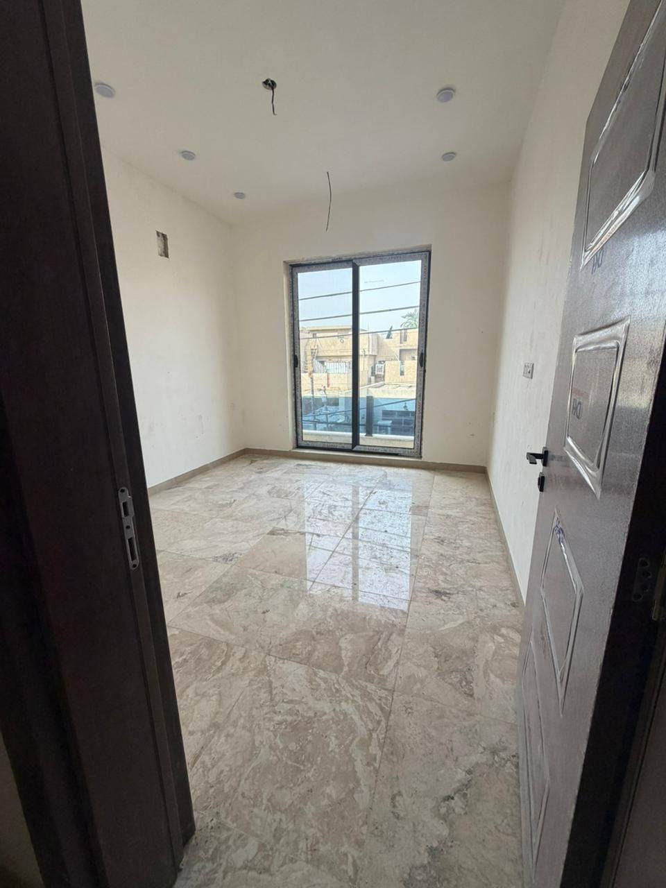 للأيجار بيت مودرن زيرو غير مسكون بناء 2026
مساحة البيت 50 متر 🔱

محتويات العقار 👇

يحتوي على 2 غرف نوم سويتات وصاله ومطبخ وخدمات 🔶

موقع السيديه شارع التجاري 

______________________________________

للأستفسار اكثر تفضلو بزياره مكتب الطائي للعقار 💎

السيديه شارع المركز عماره شركه السراب للمطابخ ✔️

او الأستفسار ع الارقام ادناه 📞↘️↘️ (متوفر واتساب )📌🔛

***********
