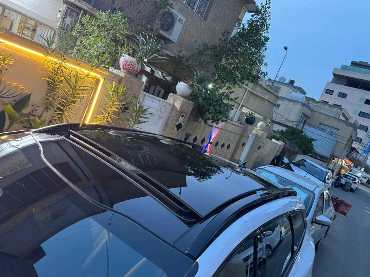 سبورتج موديل 2023 فئة Xلاين

اعلى المواصفات محرك 2500 فور ويل

رقم اربيل الدولي هزه وفحص كله جديد سنويه حصرا بسمي

عدد الكيلو متر 32 الف

سقف بنوروما

4 رادارات

رادار بل مري

رادار امامي

رادار قلبي

رادار بل جامه الاماميه

كنات جلد مزغرف اصلي

تدفى تبريد بل كنات

شاحن واير ليس

ابواب بصمه

تشغيل عن بعد

جنطه كهرباء

ويل حجم 20

قطعته تبريد

سايد بريك دكمه

كراسي كهرباء

شاشه متصله كاربلي

صور سونار مرفقه مع الصور

ارباك فقط حازم

عنوان السياره بغداد الكاظميه شارع اكد

رقم الهاتف: ‭***********‬
