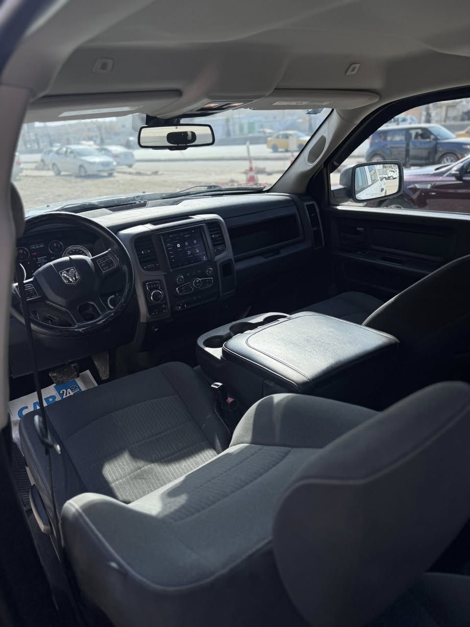 بيع او مراوس
رام 2022 كلاسك 
6 سلندر باب طويل بدي قصير (المرغوب)

حادث موضح بالصور جاملغ ايمن والبنيد مبدل وياه 
سنويه بإسمي 2029 
6 راكب 
شاشه كبيره 
كير ماوس 
السعر 220وبيها مجال
مكان -بابل- ***********
