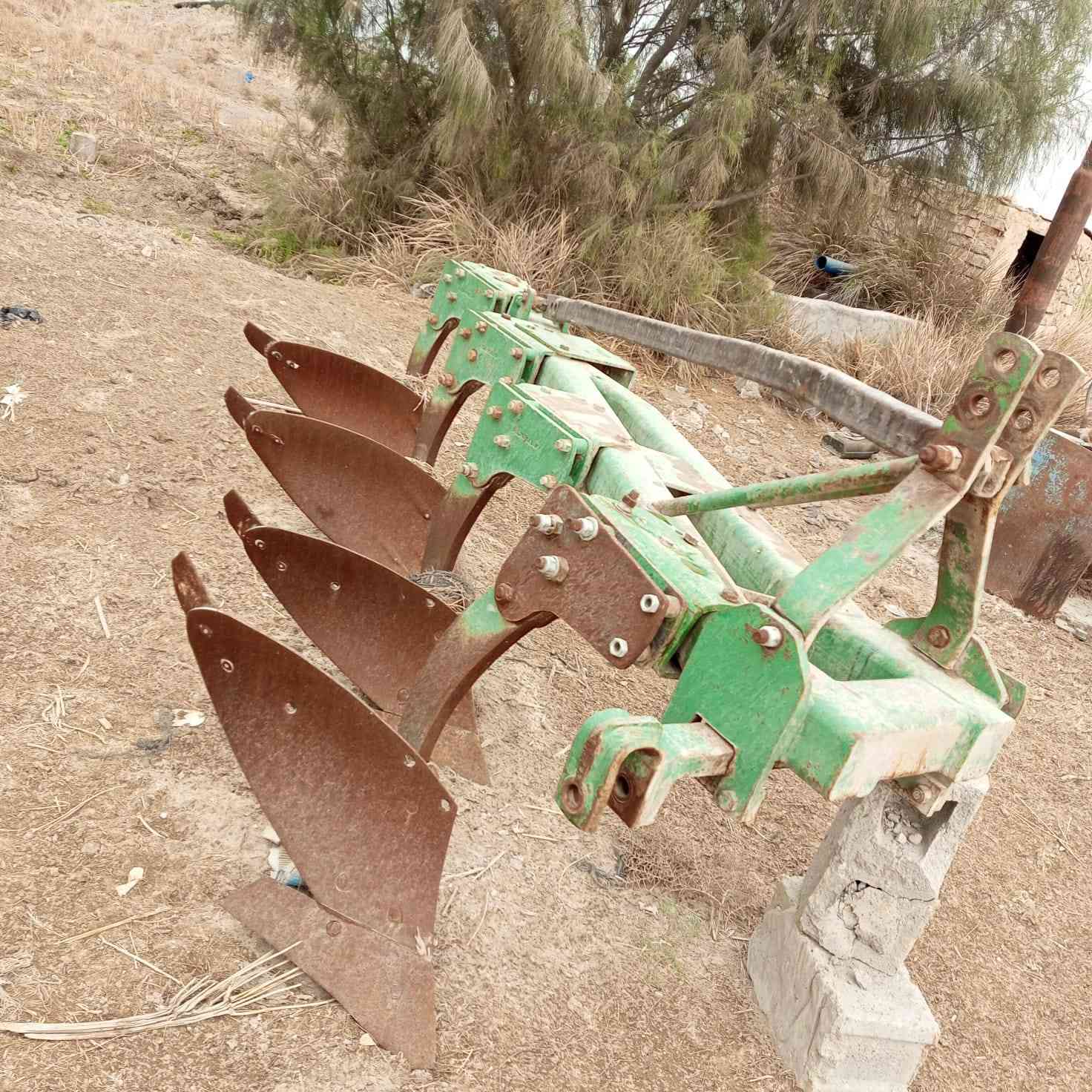 متوفر محاريث مختلفه الاحجام جديد ومستعمل وجميع الآليات الزراعيه
وقطع غيار الآليات كافه ..
طابعات ناثرات مرشات 
الدسكات وقطع غيار الفدان التركي ...
الصويره المعارض الزراعيه معرض أرض الرافدين الاتصال على الرقم ***********ابو عبدالله الدوغاني ***********

***********..وتساب
