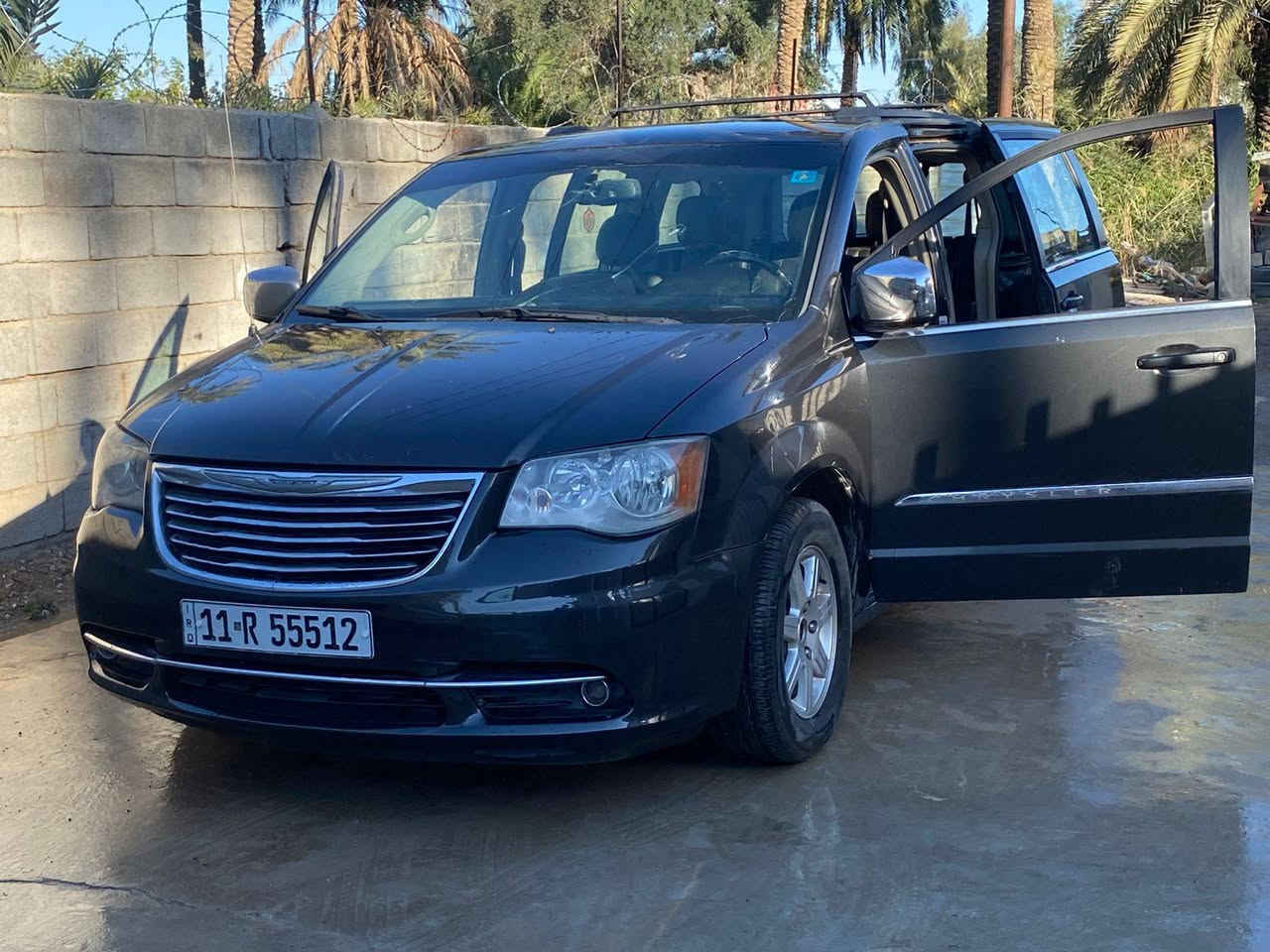 سلام عليكم 
شباب كرايسلر كرفان للبيع 2012

مواصفات 
فرسة وسطيه وفرسان
كشنات كهرباء 
كشنات سياحية 
جام كهرباء 
تبريد 3 قطع
ابواب كهرباء  
صندوق كهرباء 
كامرة 
شاشة 
حادثه باب خلف سايق صبغ  ومع جاملوغين اليمين واليسار شبر تعديل 

سعره 130 قابل للتفاوض 
رقم الهاتف :***********
