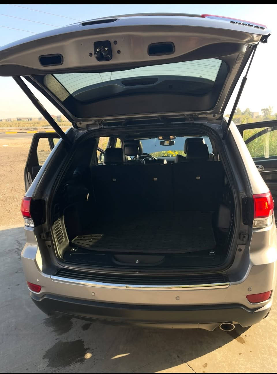 السلام عليكم 

جيب لمتد موديل 2021

اللون سلفر
ماشيه ٩٩
فتحه
شاشه جبيره
كشنات جلد
كير موس
جنطه كهرباء
حساسات
رقم بغداد  
مواصفات التمد كلها بيها
ضرر السياره باب السايق ومبدله ابلادي وجملوغ 
للاستفسار الاتصال 

***********
