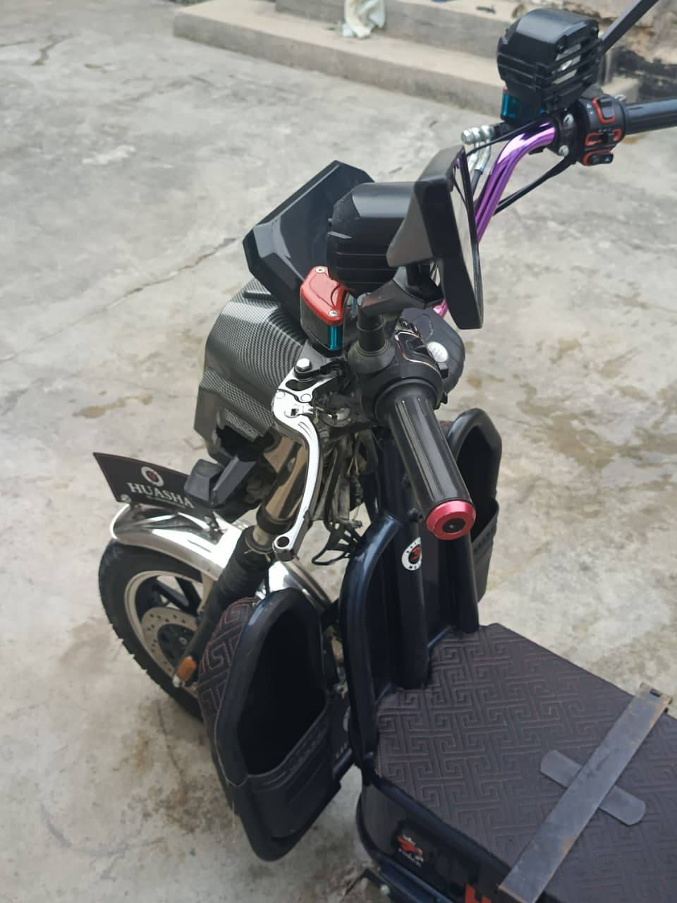 للبيع دراجه شحن نوع هيوشه
موديل 2024مشدود بال 2025

ماطور كامل من كلشي 

بطاريات قبل شهر نشدت 

تخم تايرات مشدود جديد 

بريكات مبدل فحمات جديده ودهن 

كهربائيات على وضع الشركه 

ماطور كامل مكمل من كلشي متحط علي شي

تفاصيل اكثر خاص


**إذا كنت صاحب هذا الإعلان وتريد حذفه لأي سبب، رجاءا أرسل رسالة إلى الدعم الفني**