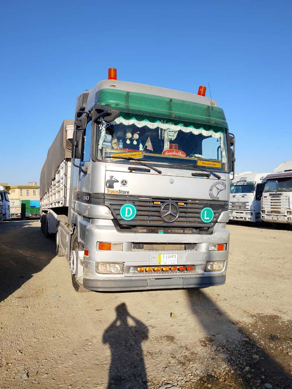 للبيع اكتروس شمعه مديل 2002 رقم نينوئ بسمي مثبت بودي 4 محاور تخم تاير سياره جاهزه للعمل ابيع بس راس ابيع كامل مكاني موصل السعر 220 
***********
***********
