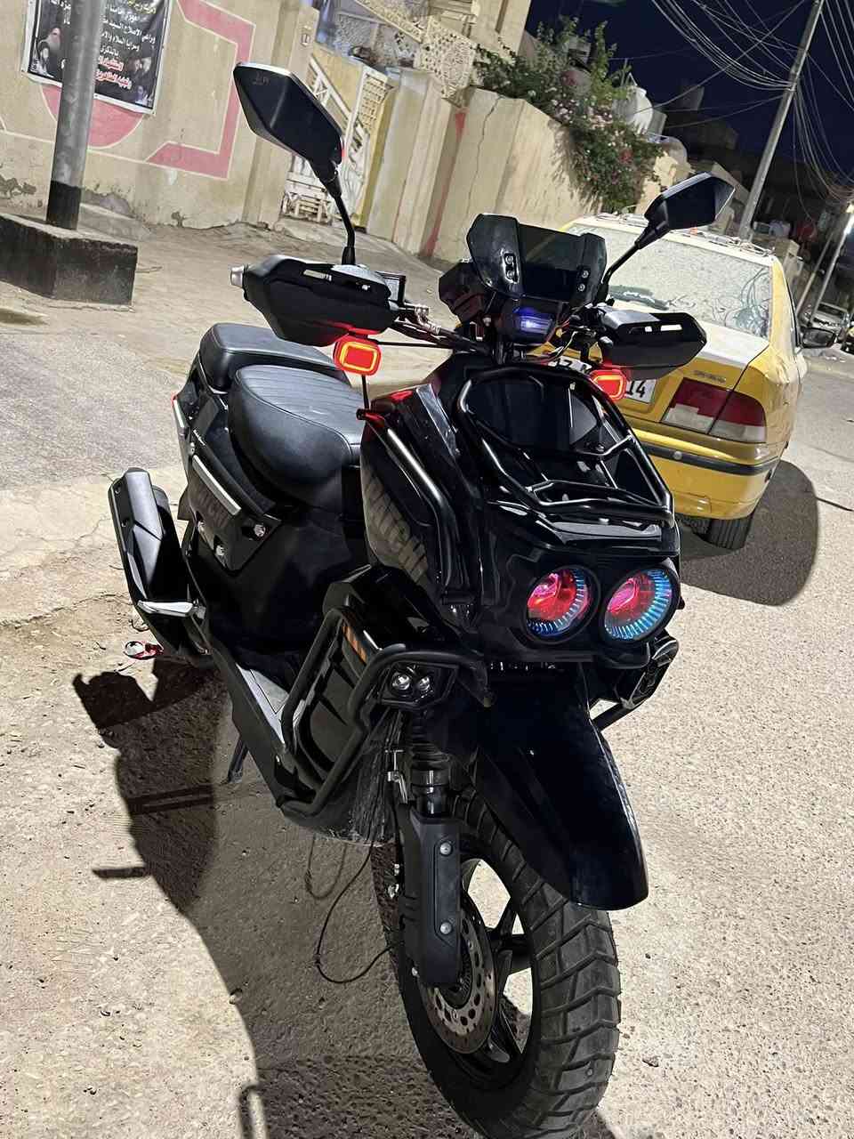 سلام عليكم سكنز تايوان دراجه زيرو بحاله وكاله ماشيه الف 1 فقط بصمه تشغيل ع بعد منفذ شحن سماعات بلوتوث بلاديه عداد سرعه اكتروني دراجه قبل شهرين نزلت من سوامره بعدهي لوك ماناقصه برغي جديده ميسان العماره ***********
