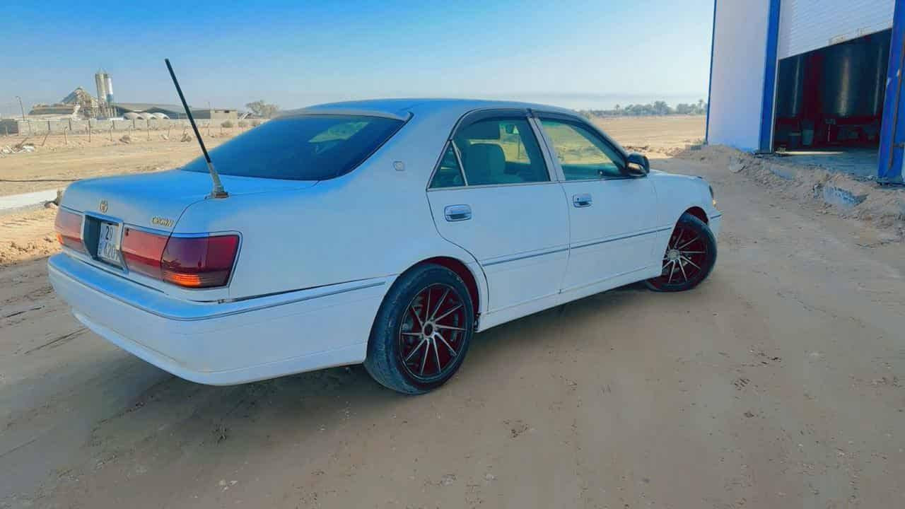 سلام عليكم 
ملكه 200003
شاصي 72
دكمتين
غرفه مخمل شكره
بصمه وتشغيل عن بعد 
تحوير نجف فوك او جوه دشبول نجف
محرك ديفور الجبير
كصه قماره
صبغ عام لجماليه فقط
رقم واسط بأسمي مشروع وطني مداور مباشر 
مكاني نجف 
السعر 120اوبيها مجال 
***********
