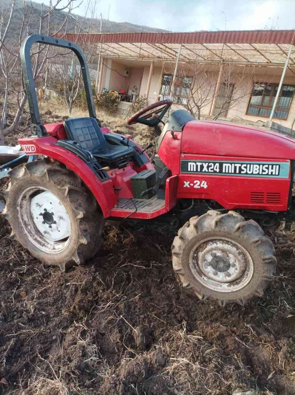 مەکینی ناوباغ یابانی دەبل ئەکسل 24 ئەسپ
مەکینە مستەربۆشی مۆدیل 2020 دەبل ئەکسل گێرو مەکینە بەشتە سێ گاسن و خەرماشی لەگەلە چوارتای تازەیە قورس و سووکی هەیە چوار گێرە 24 ئەسپ هەموو گیانی بەشەرتە ژمارە /م ***********
