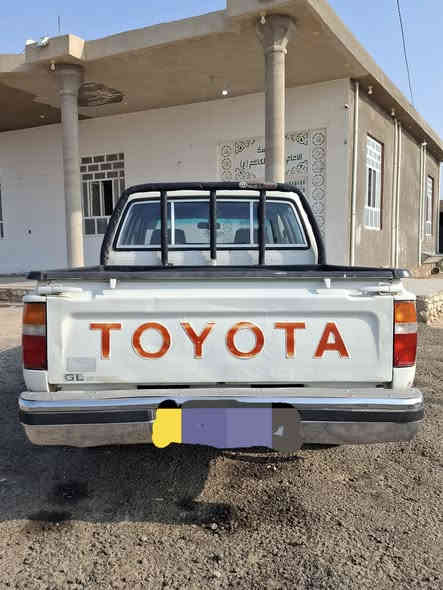 سيارة بيك ام موديل 93 سيارة مكفولة كفالة عامة نضافة فول على وضع الشركة رقم بغداد انكليزي والسيارة بأسمي و المداور ثاني يوم 
رقم ***********
