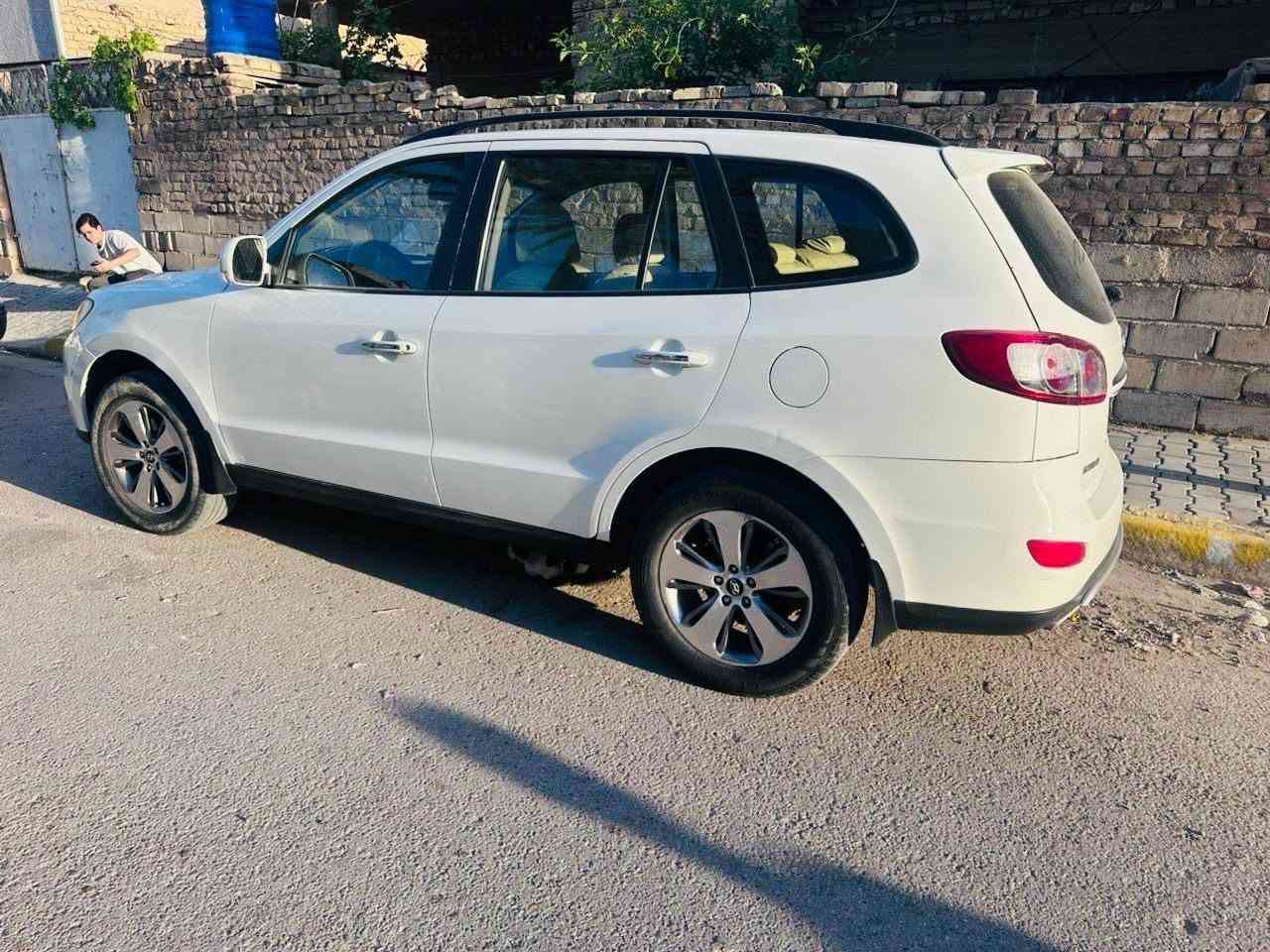 للبيع سنتافيا  سبعه راكب  مكينه2400
اربعه سلندر  رقم شمالي  انكليزي  السعر  140  وبيها مجال بسيط  للتواصل ***********
