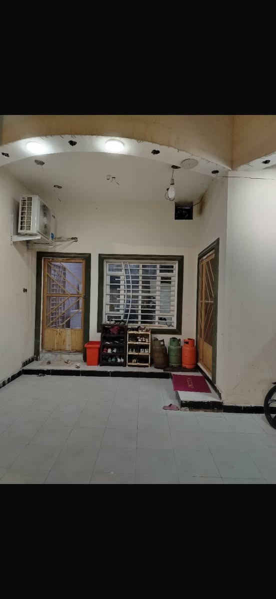 بيت للبيع في الجبيله شارع وائل عبد الطيف موقع سكني ممتاز 170م
بيت حديث للبيع ، في الجبيلة ، موقع سكني مميز بتكون من 3 طوابق ، بناء 2024
المساحة / 170 متر
الواجهة / 8 متر
يحتوي الطابق الارضي على / غرفة وصالة واستقبال ومطبخ وكراج وصحيات
الطابق الثاني / 3 غرف وصالة وصحيات الطابق الثالث / غرفتان
سعر البيت / 370 مليون
للأستفسار الاتصال على الرقم ***********
***********
