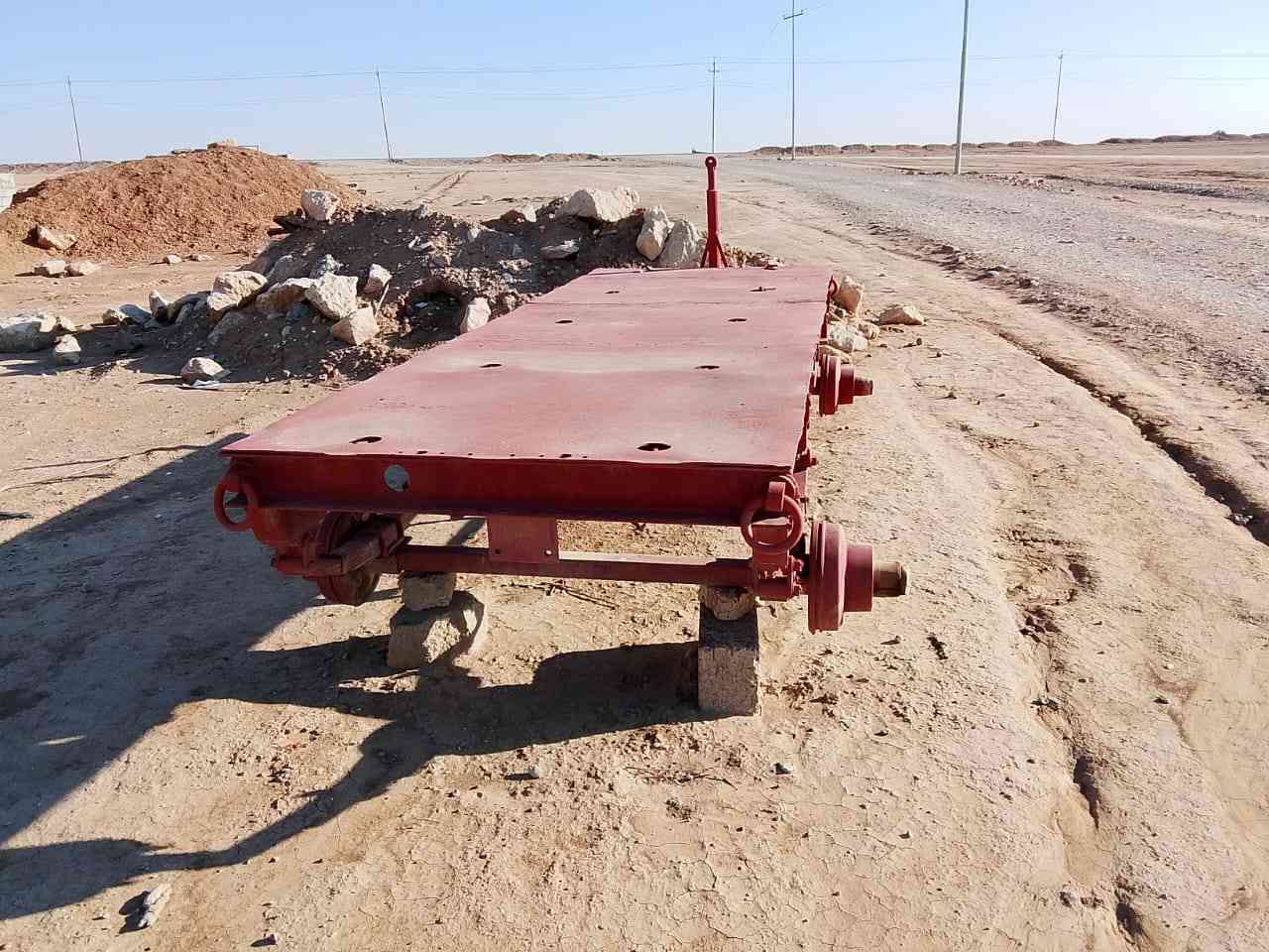 للبيع شاصي بلادي اصلي طول 3متر و 40سم وعرض متر و20سم سعر 700الف مكان جنوب الموصل ***********
