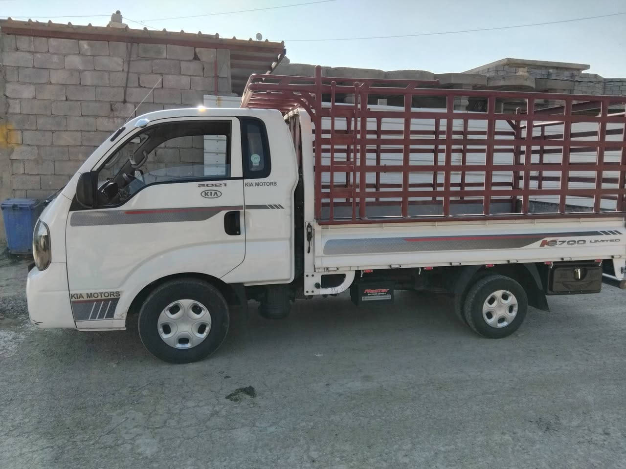 السلام عليكم للبيع كيا بنكو  2700موديل 2016 رقم بابل انكليزي  كفاله عامه صدر جديد  قبل سبوع شديته مكينه كير اكسل مكفول سياره ماشيه 187 حقيقي سياره جديده بمعنى الكلمه مكاني بغداد الدوره الاستفسار ***********
