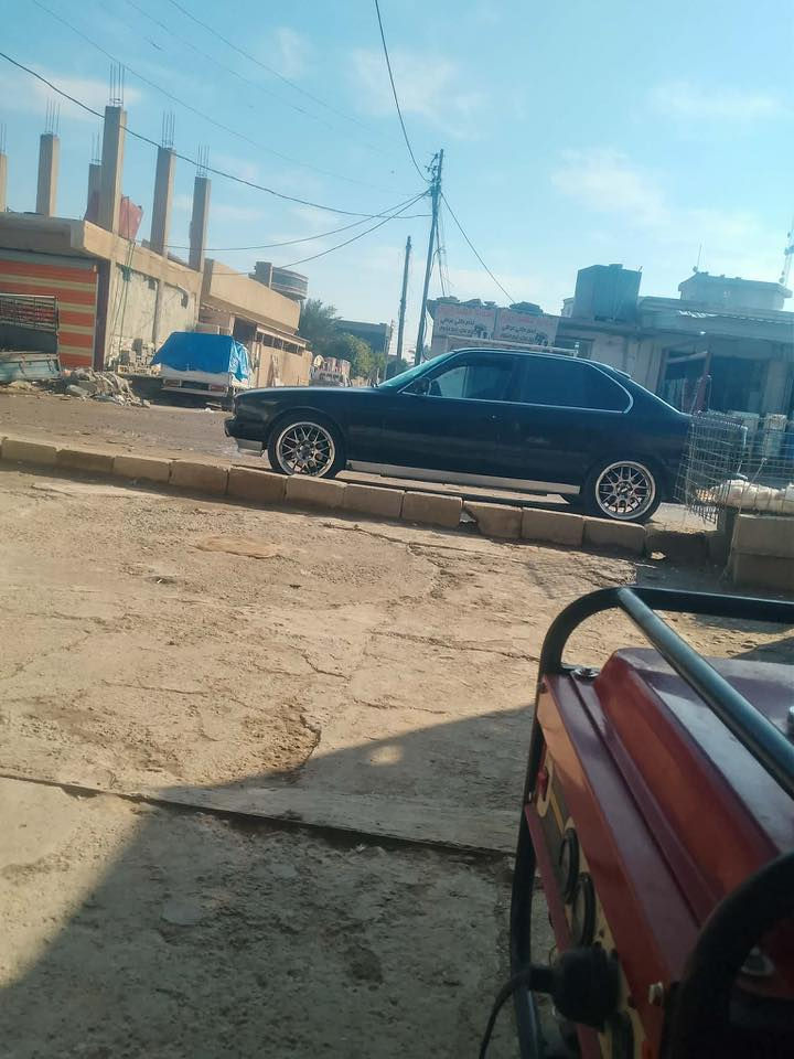 بيأم للبيع 535 بلادي اصل كير عادي 
مديل 94 مكينه 6 مفتوح 
تخم تاير ويل جديد صبغ جماليه
كهربائيات كامله ما بيها اي نقص  
مكان الاسحاقي 
السعر 48 وبيها مجال 
‏‭0782 484 8846‬
