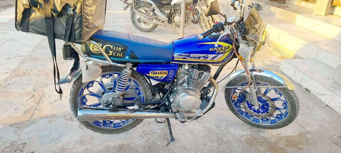 سلام عليكم 
دراجة للبيع
مشتريها بشهر 12
مابيها نقص
للأستفسار
***********
