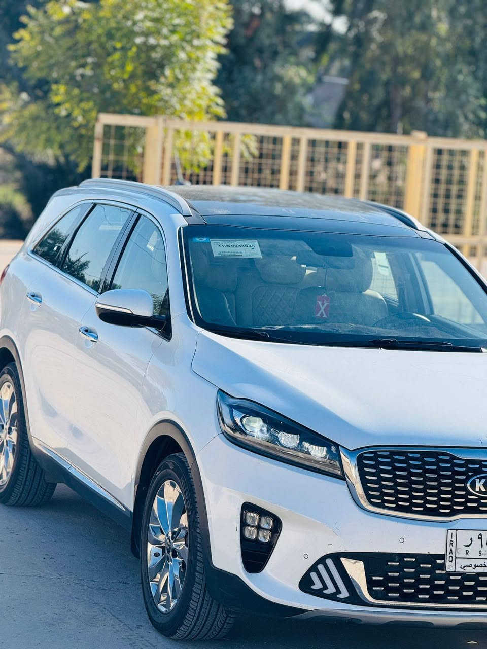 سلام عليكم 
سورنتو خليجي موديل 2019 ستة سلندر فول مواصفات ١/١  سيارة جاهزة للاخير مكينة كير ما مفتوحات تبريد ثلج تخم تاير سيارة بيها بارد بسيط بالجاملغ الأمامي صفحة الصدر 
المواصفات :- 
خمس كامرات 
بصمة 
بنوراما 
فورويل
شحن وايرلس 
باب الصندوق كهرباء 
الكشنات الأمامي تدفئة/ تبريد 
الكشنات الأمامي كهرباء 
ثلاث قطع تبريد
سبعة راكب
سايد بريك دكمة 
بردات خلفية 
حساسات امامي خلفي
اوتوهولد 
صعود منحدرات 
مانع تزحلق 
كروز سرعة
مري شفط 
شاشة كبيرة (جي بي إس ) 
أربعة انضمة قيادة
اشاير بالمري 
ويل عالي كروم 
السيارة بعد بيها هواية مواصفات.  
السيارة رقمها بغداد 
العنوان :-نجف كوفه 
السعر :- 
الاستفسار :-***********
