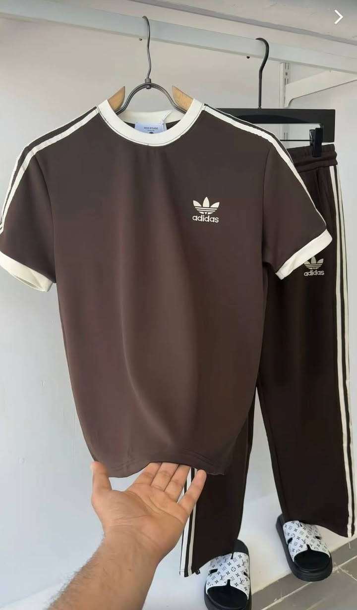 يالله تراك
تركي درجه اوله الخامة اسفنجية
الشد يجي 20 قطعه 
4 الوان قياسات M L XL XXL XXXL
سعر الشد 345 الف 
شرط الفحص امام المندوب 
للحجز خاص


**إذا كنت صاحب هذا الإعلان وتريد حذفه لأي سبب، رجاءا أرسل رسالة إلى الدعم الفني**