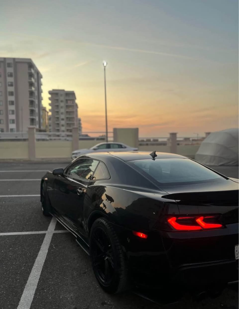 كمارو موديل 2015 فول تعديل  من دعامية لل دعاميه مستعجل عل بيع 110  و بيها مجال  بيها قتعتين و نص هاى رقى ***********- *********** كركوك, العراق
