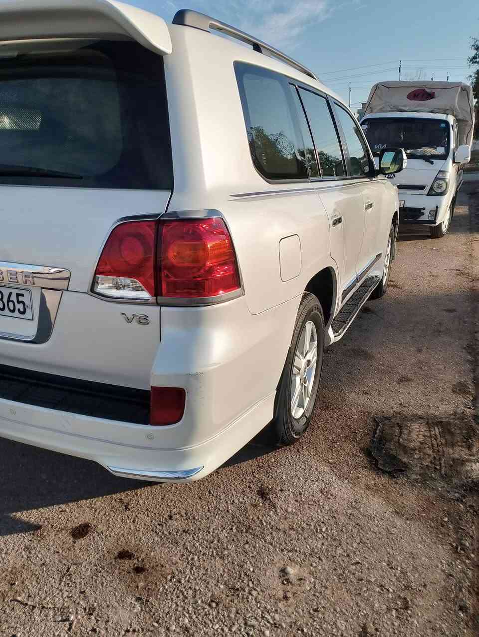 جكسارة 2012 رقم اربيل دولي ماشية 172 بلادي على وضع الشركة ام الطفاية المواصفات فتحة سقف انارة داخلية ثلاجة إشارة ترحيب شاشة لمس رادار أمامي خلفي بصمة بصمة ابواب كشنات جلد متحرك مرايا قلاب بالترجيع بعد مواصفات مكفولة السعر 360 متواجد بالموصل سعر نهاءي ***********
