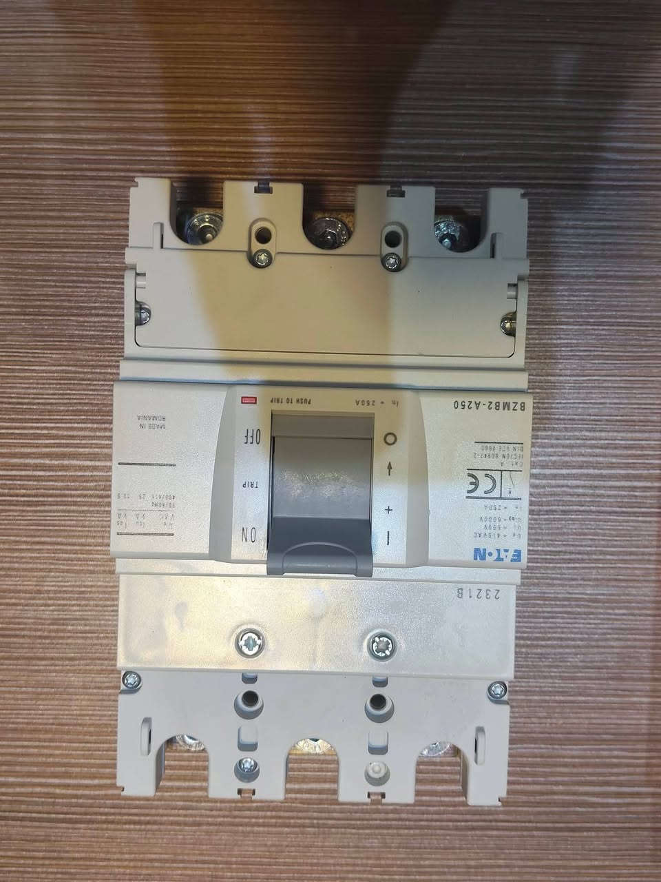 متاح قواطع منتشر ومولدد وكونتاكتورات ايتون بكل الامبيرات 01065004819


**إذا كنت صاحب هذا الإعلان وتريد حذفه لأي سبب، رجاءا أرسل رسالة إلى الدعم الفني**