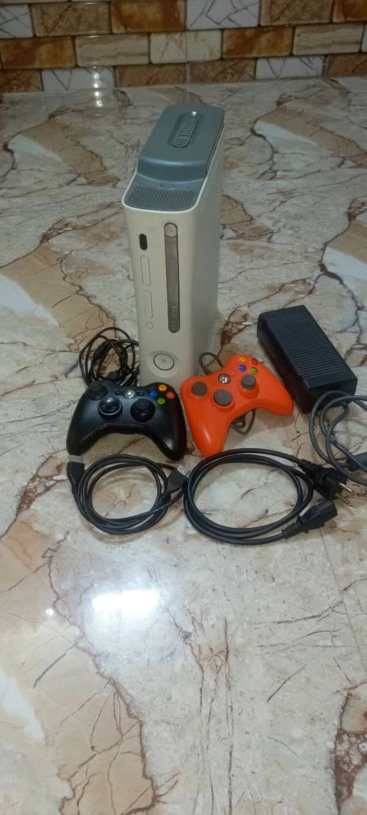 اكس بوكس 360  فات
مال بيت استخدام شخصي 
 
مع كامل ملحقاتة

نضام فري ستايل

 السعر100قفل مكاني موصل حي الكرامة


**إذا كنت صاحب هذا الإعلان وتريد حذفه لأي سبب، رجاءا أرسل رسالة إلى الدعم الفني**