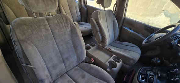 السلام عليكم سيدونا ٢٠٠٧ السياره كشن كهرباء جنطه كهرباء بيهه ضربه بالجاملغ الأمامي 
وبارد بجنطه  مقدار شبر بيه خيط بخار خفيف السعر ١١٥ وبيه مجال 
***********
***********
