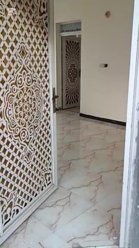 شقة • حي الحسين • قريب جامعة العين