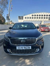 للبيع سورنتو 2020 امريكي ٦ سلندر ٧ راكب كير ٨ نمر شاشه كبيره  رقم بغدا...