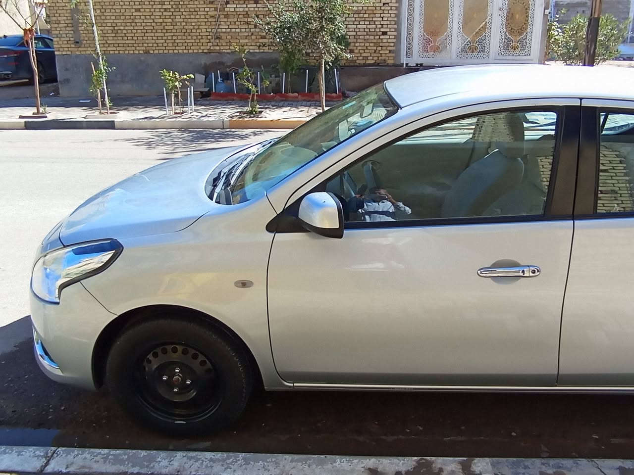 نيسان صني موديل 2024
كفاله عامه رقم وهزه وسنويه جديده اربيل لغايه 2032
هندي بليته زرقاء ماشيه 16
***********
مكان السياره ياسين خريبط 
السعر 124$
