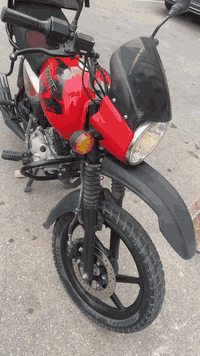 بوكسر جبلي 23 سنوية بإسمي ورقم بغداد بعدني ما مستلمه ماشية 18 الف حقيقي دراجه بعدها على وضع الشركة نضافه فول ما بيها حادث ولا مفتوحه مكينتها 
***********
مكاني بغداد
