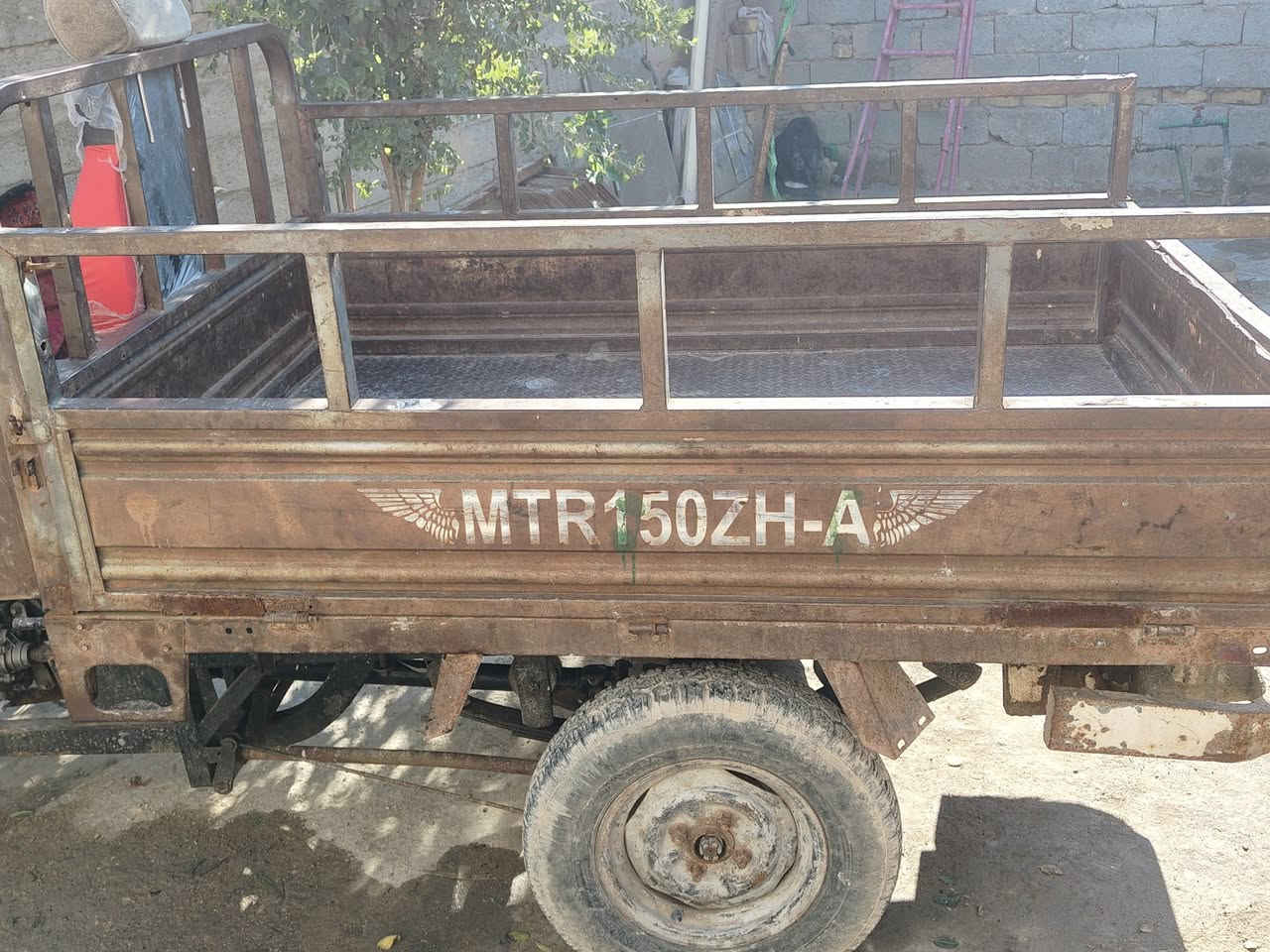 سلام عليكم ستوته للبيع موديل 2010 كلك السعر خاص هاذه رقمي ***********
