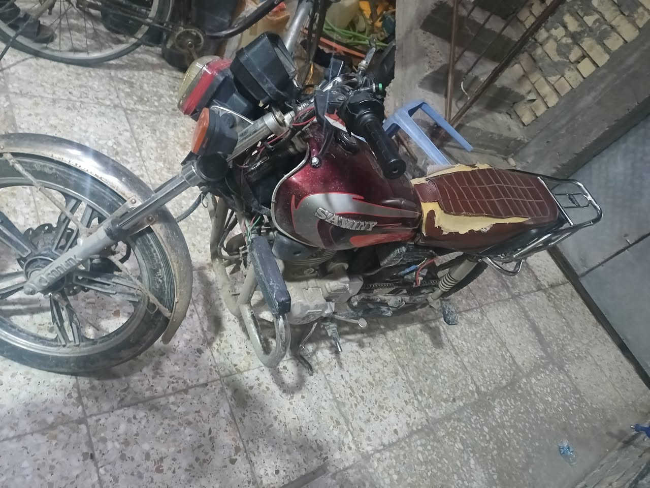 ايراني سافان خمسة كير موديل 2020 مكينة ما مفتوحة اكفلهة الك 
انضف من الصور صورت وما غاسلهة مكاني ناحية الرشيد سعر450بيهة مجال حك جية 
المو شراي لا يتعبني 

رقم***********
