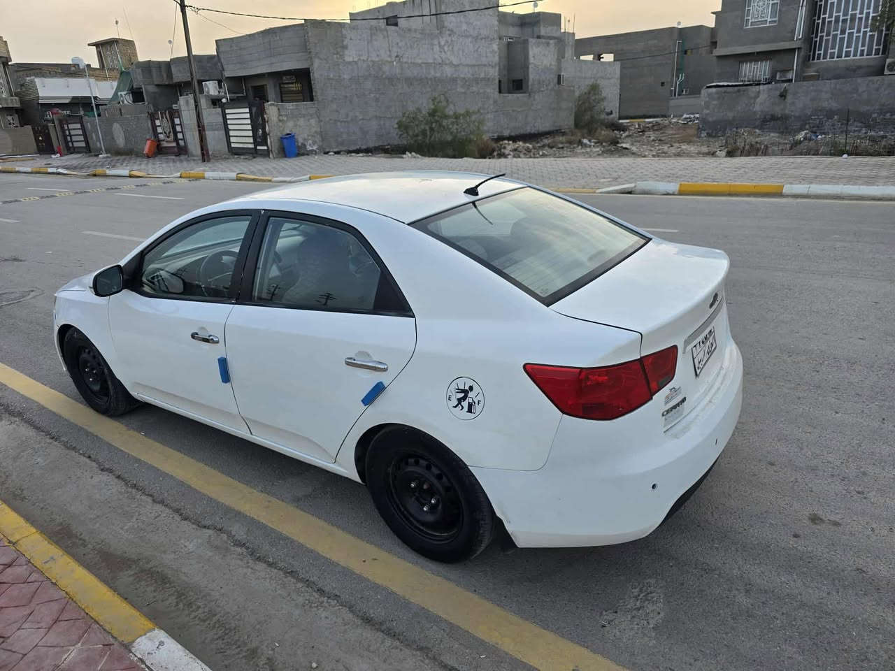 سلام عليكم
سيراتو موديل ٢٠١٣

بيها مكانات صبغ 

جاهزه من كلشي 

السعر ٨٤

‭٠٧٧٠ ٢٧٤ ٥٩١٢‬
