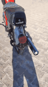 السلام عليكم 81للبيع عوزه ترتيبات ابيعه عله وضعه كما موضح بلفيديو كصه 6 لحيم بس جوه لكشن بيه تحويره مال سامراء  كهربائياته شغاله تايرات جدد مكاني ديوانيه السعر ب700وبيه مجال قليل ***********
